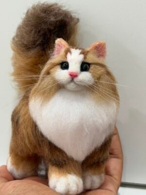 Needle-felted mini kitty